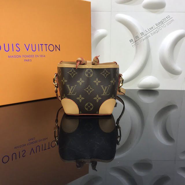 LV包包 LV新款女包 M57099 2020新款走秀mini包 LV老花黃皮小水桶包  ydh3749